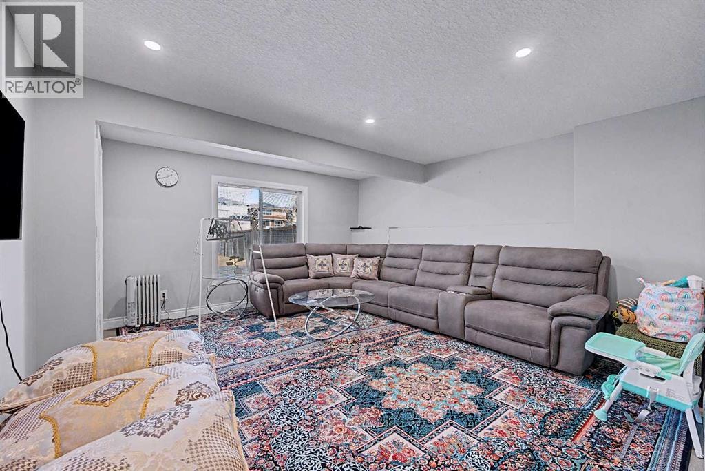 644 Luxstone Landing SW — photo 28