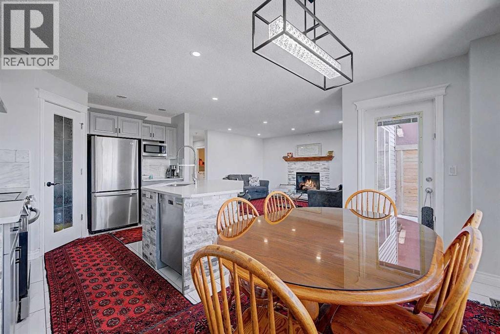 644 Luxstone Landing SW — photo 7