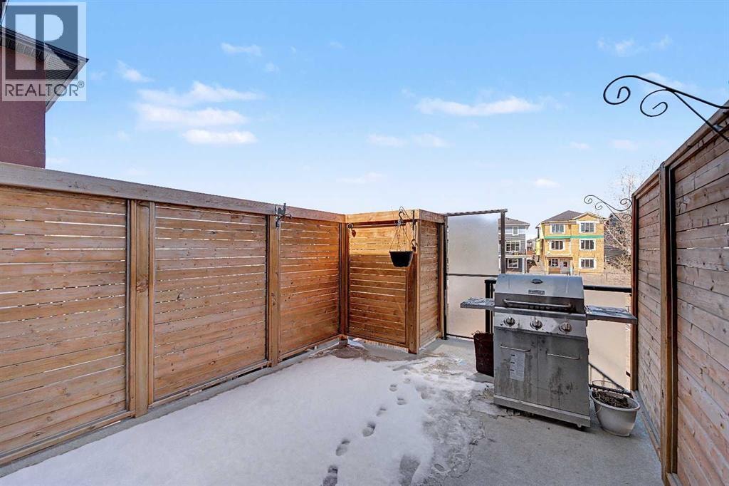 644 Luxstone Landing SW — photo 32