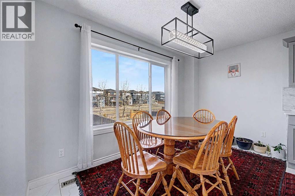 644 Luxstone Landing SW — photo 9