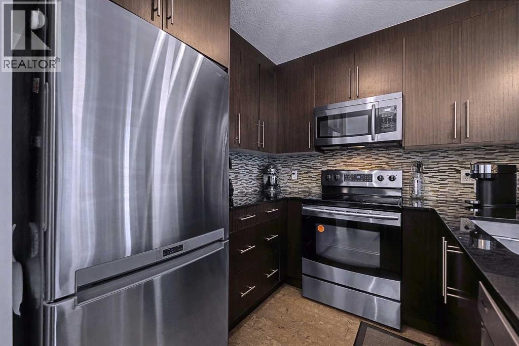 4408, 155 Skyview Ranch Way NE — photo 8