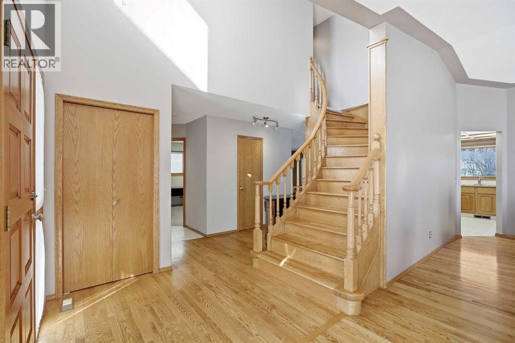 146 Hawkdale Circle NW — photo 5