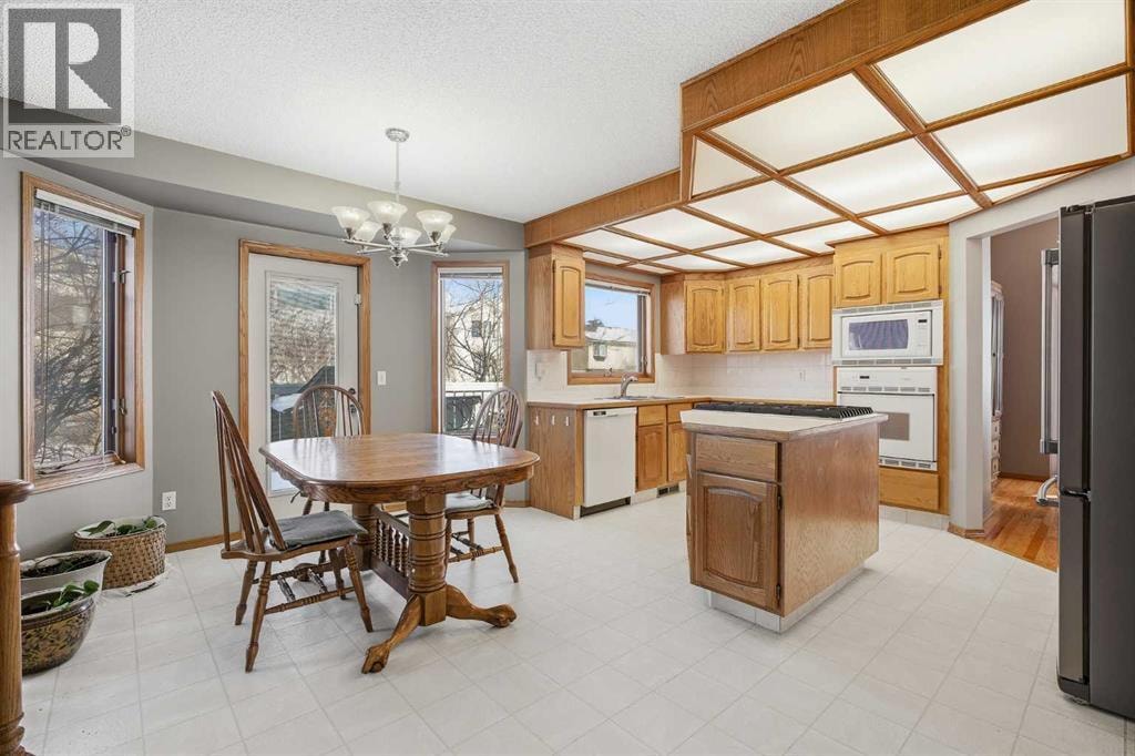 146 Hawkdale Circle NW — photo 13