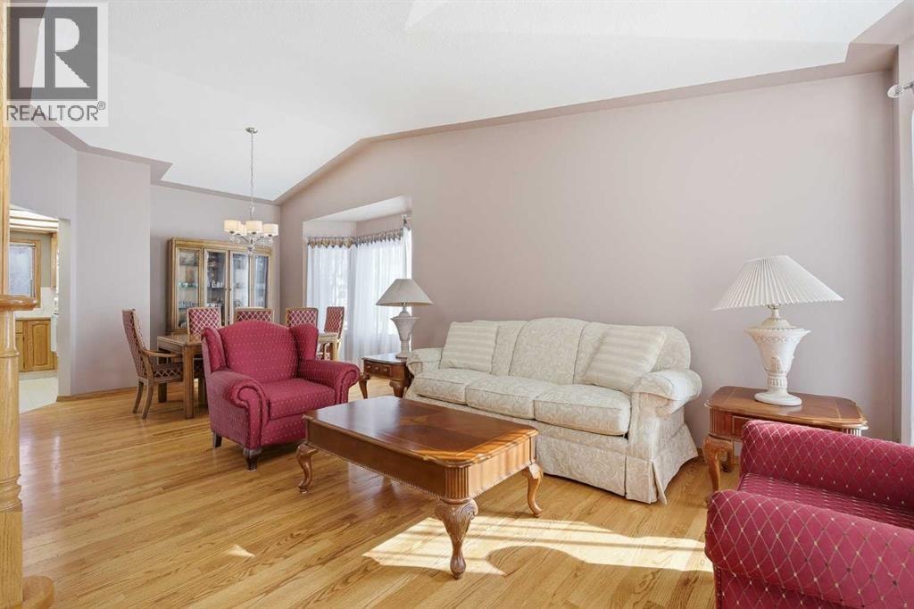 146 Hawkdale Circle NW — photo 7