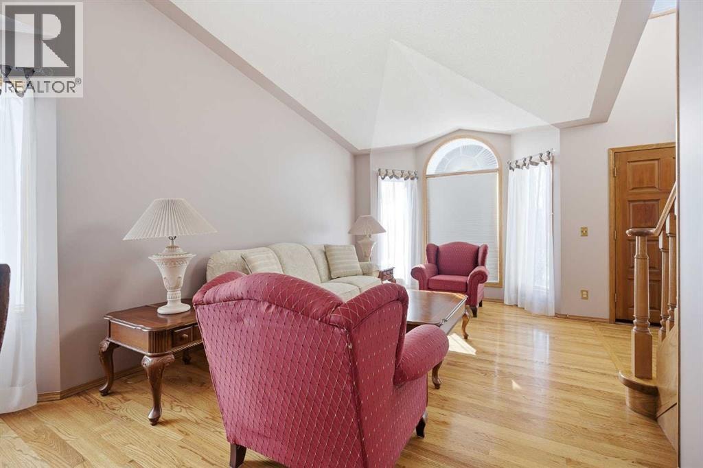 146 Hawkdale Circle NW — photo 8