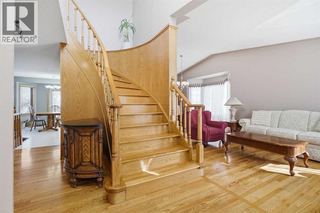 146 Hawkdale Circle NW — photo 6