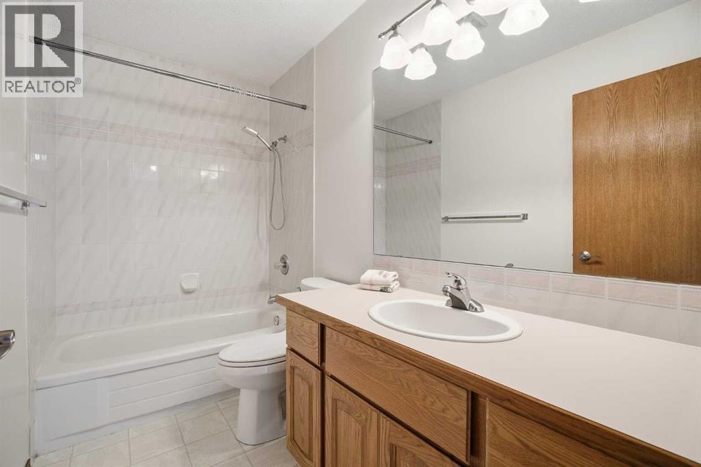 146 Hawkdale Circle NW — photo 32