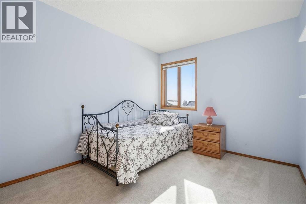 146 Hawkdale Circle NW — photo 30