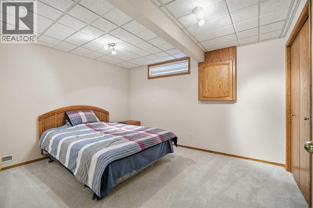 146 Hawkdale Circle NW — photo 36