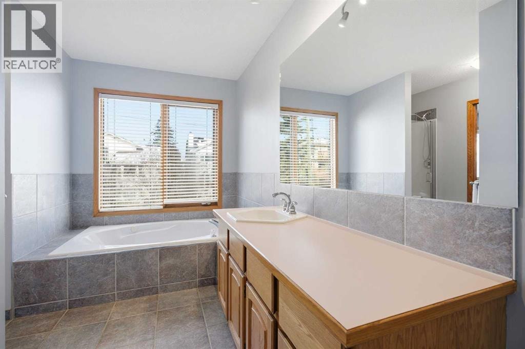 146 Hawkdale Circle NW — photo 28