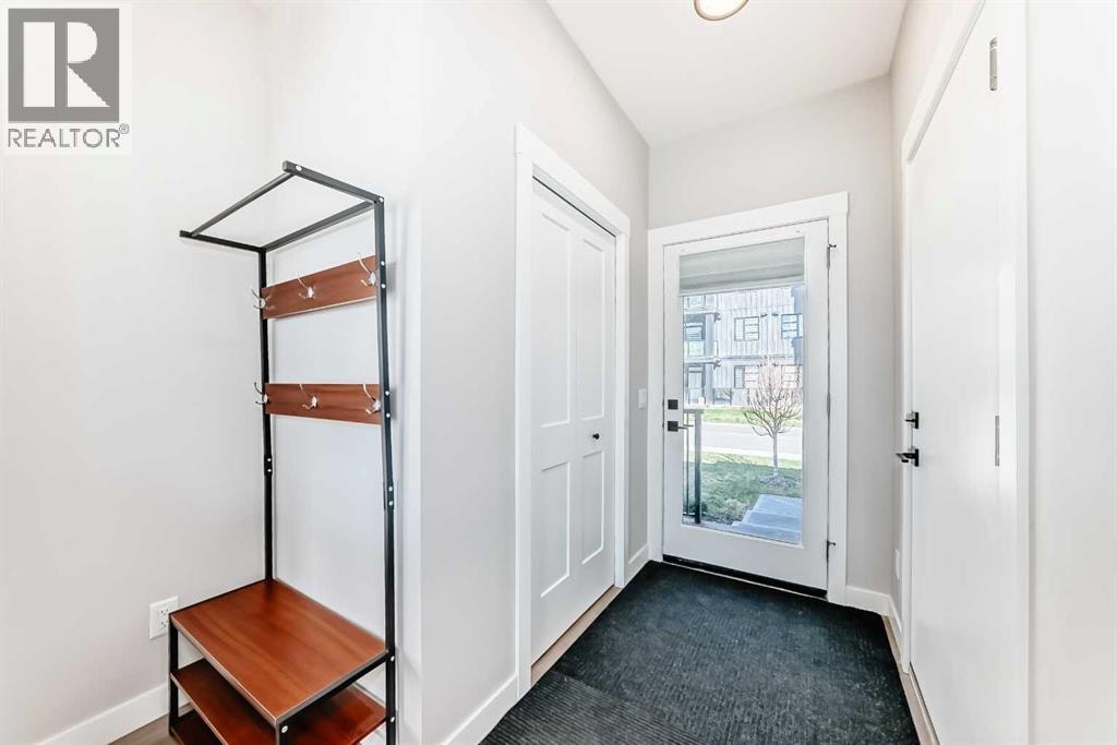3125, 55 Lucas Way NW — photo 2