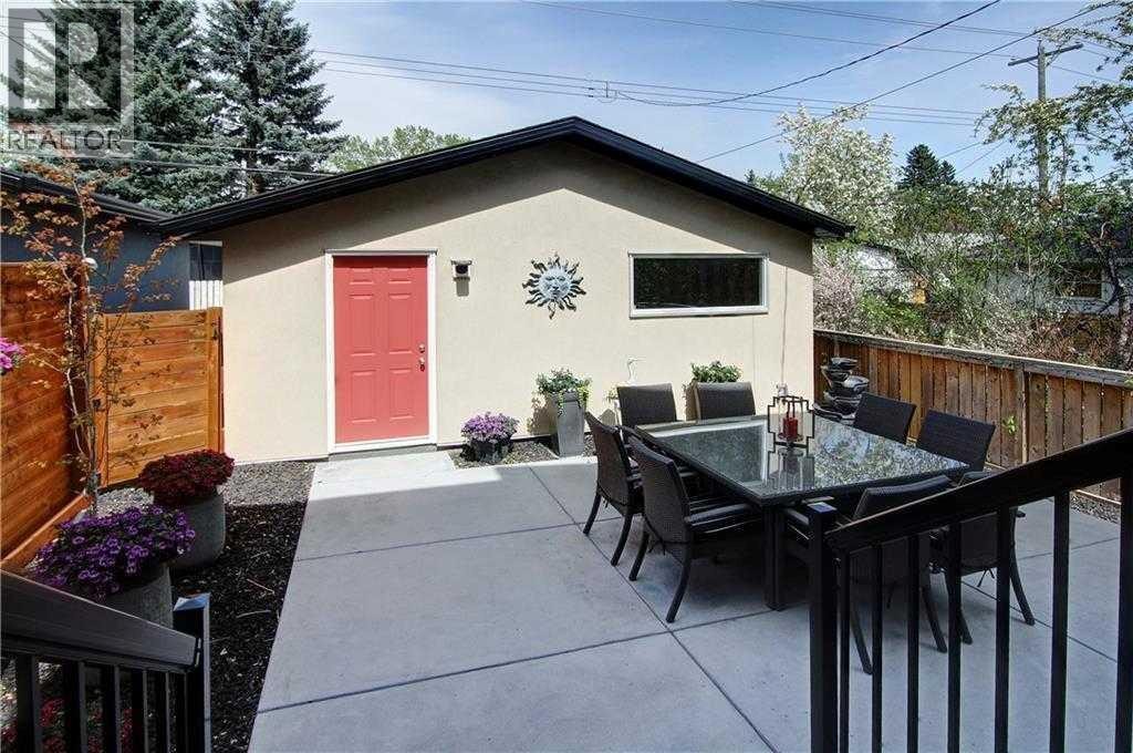 2728 Cochrane Road NW — photo 38
