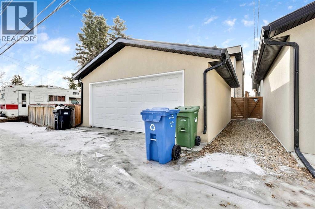 2728 Cochrane Road NW — photo 39