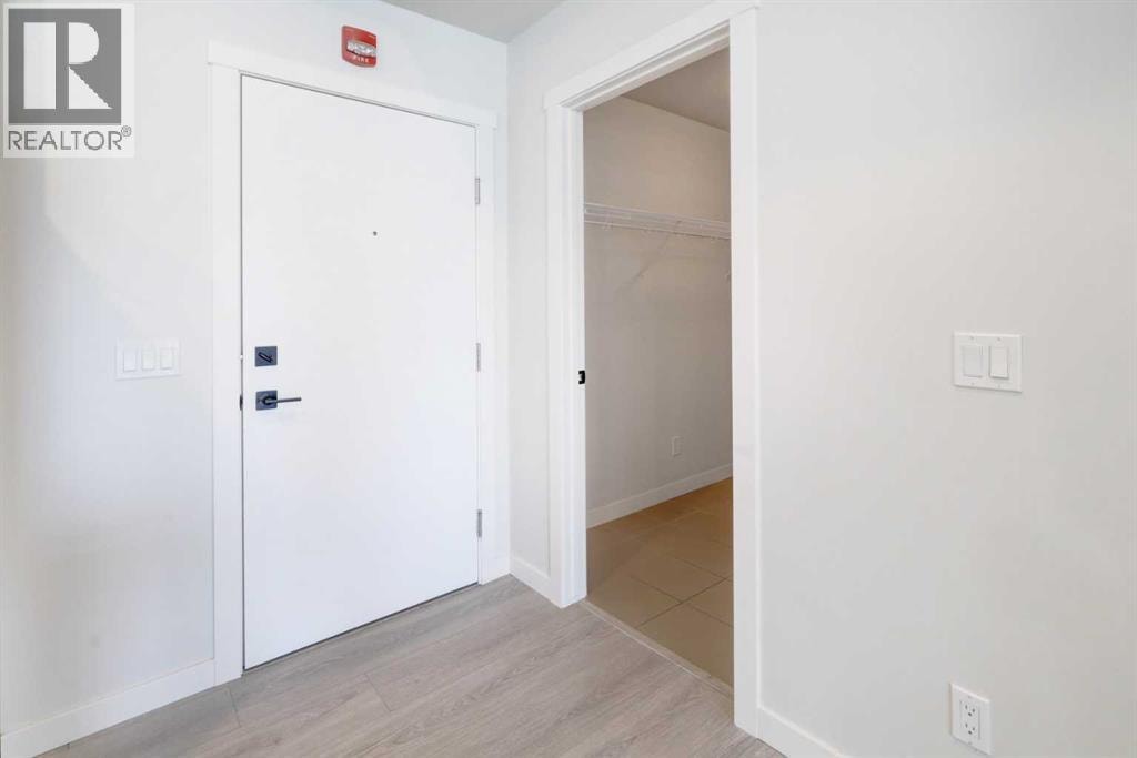 110, 214 Sherwood Square NW — photo 12