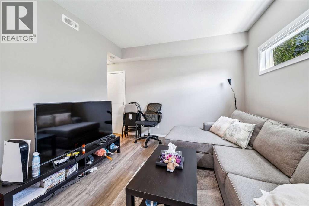 90 Redstone Way NE — photo 6