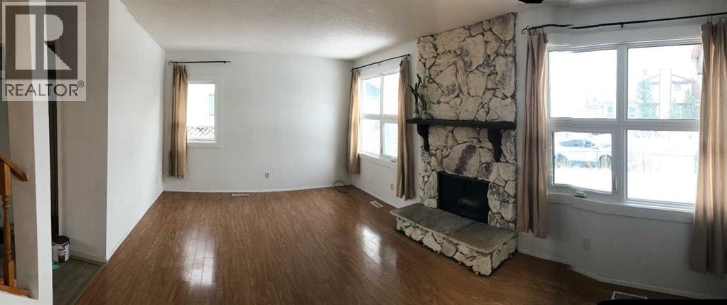 22 Whitman Close NE — photo 5