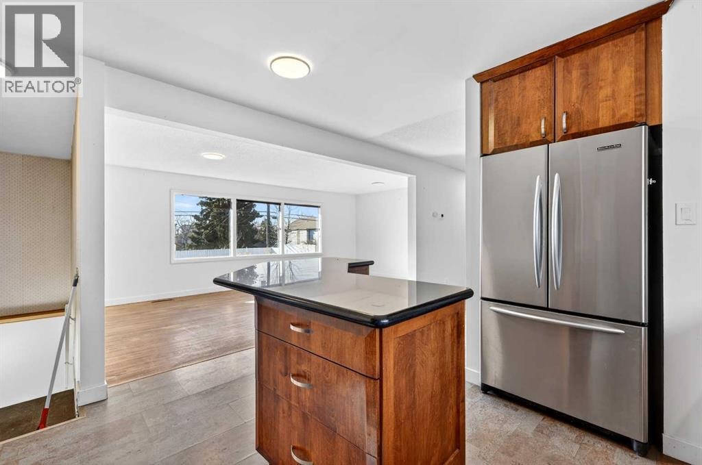 16 Heston Street NW — photo 9