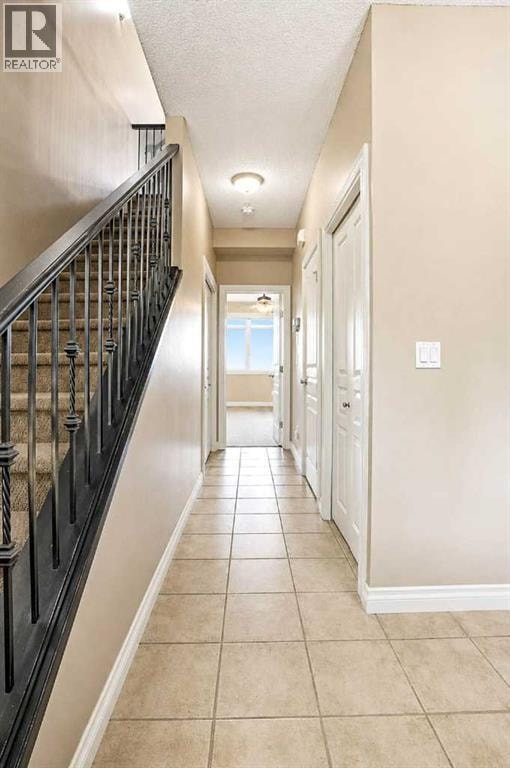 11, 148 Rockyledge View NW — photo 4