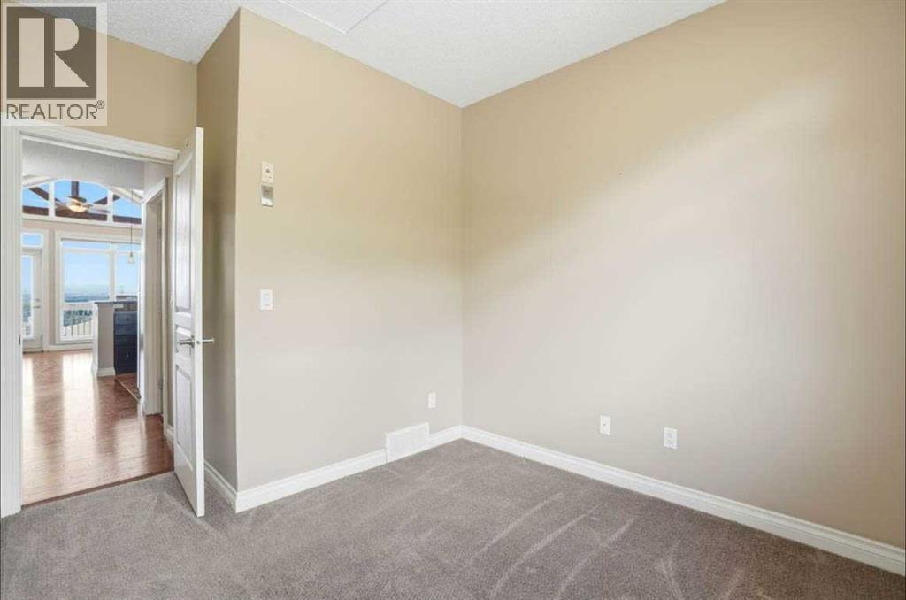 11, 148 Rockyledge View NW — photo 22