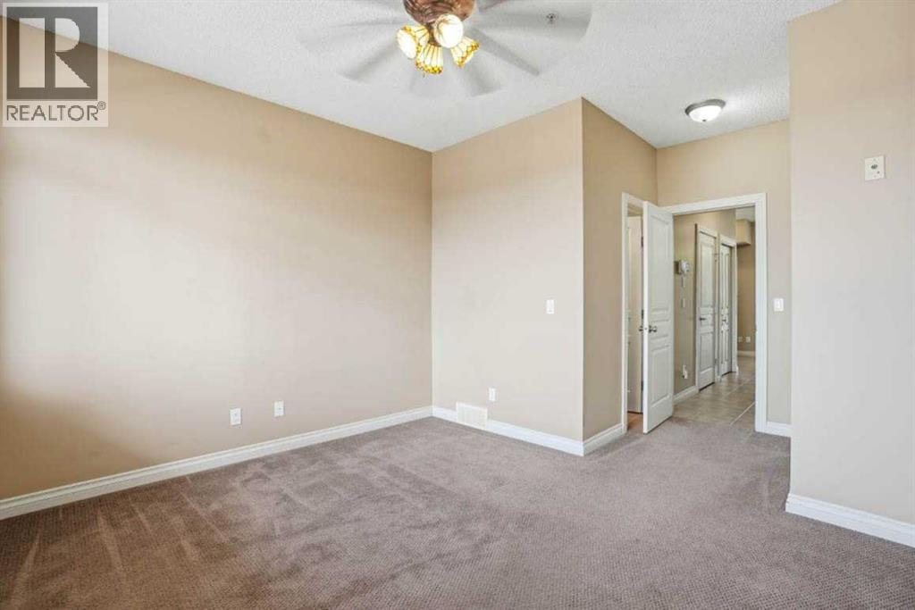 11, 148 Rockyledge View NW — photo 8