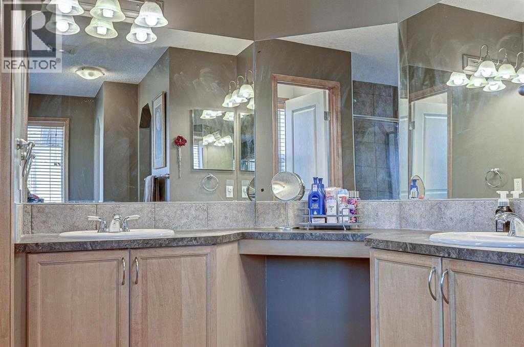 225 Kincora Heights NW — photo 25