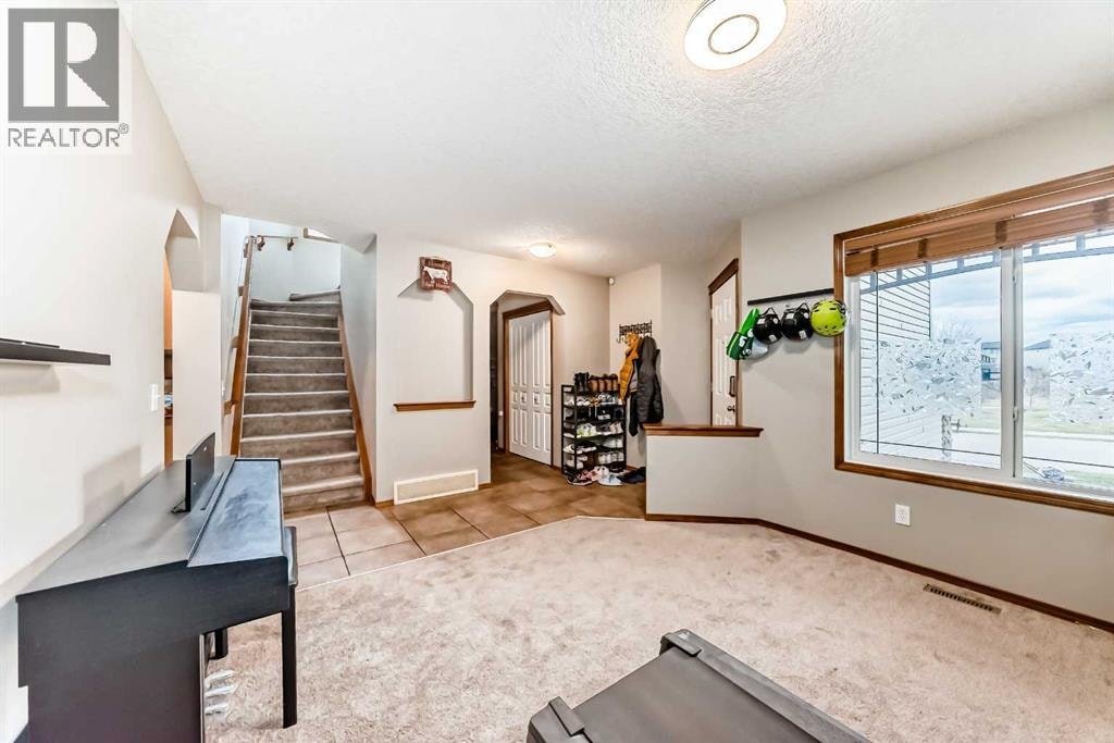 225 Kincora Heights NW — photo 20