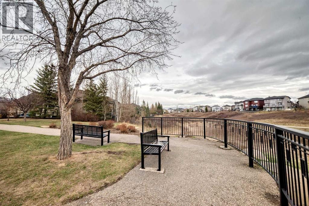 225 Kincora Heights NW — photo 9