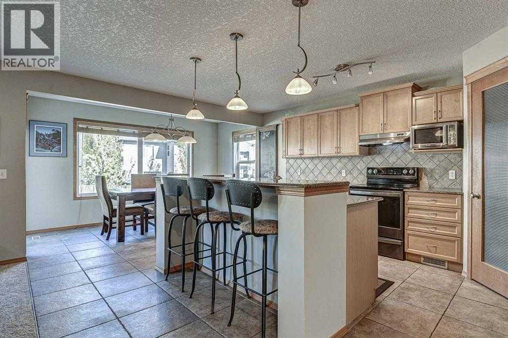 225 Kincora Heights NW — photo 14