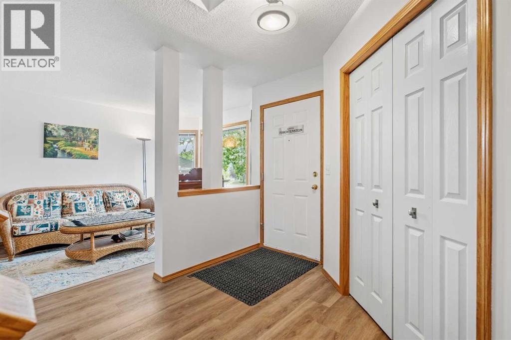 39 Arbour Wood Close NW — photo 4