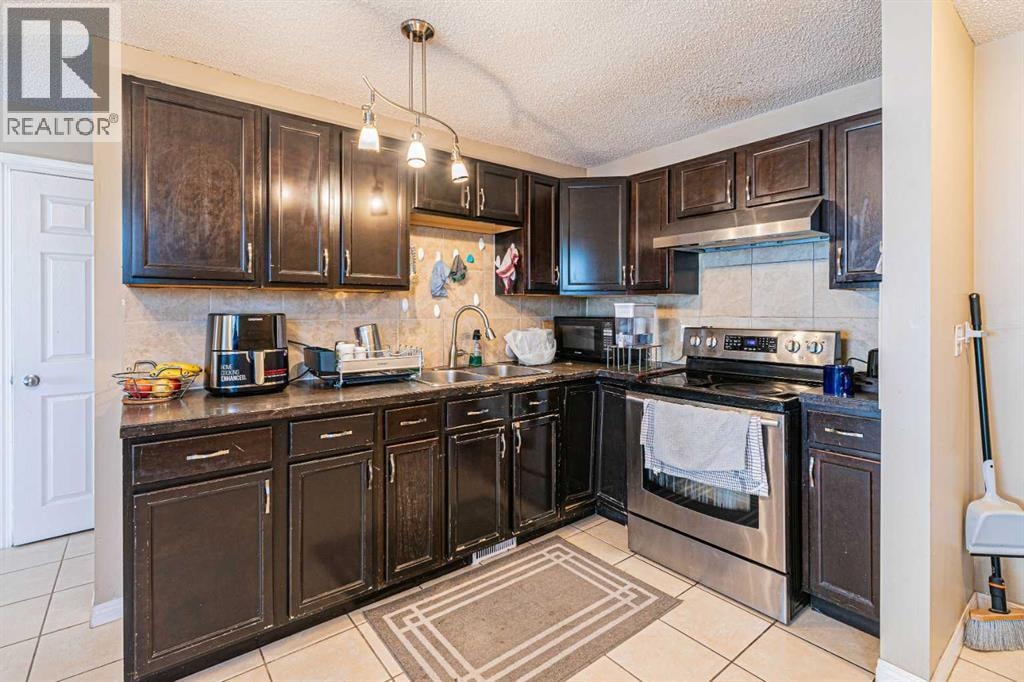 43 Abbercove Road SE — photo 5
