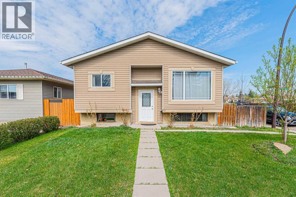 43 Abbercove Road SE — photo 1