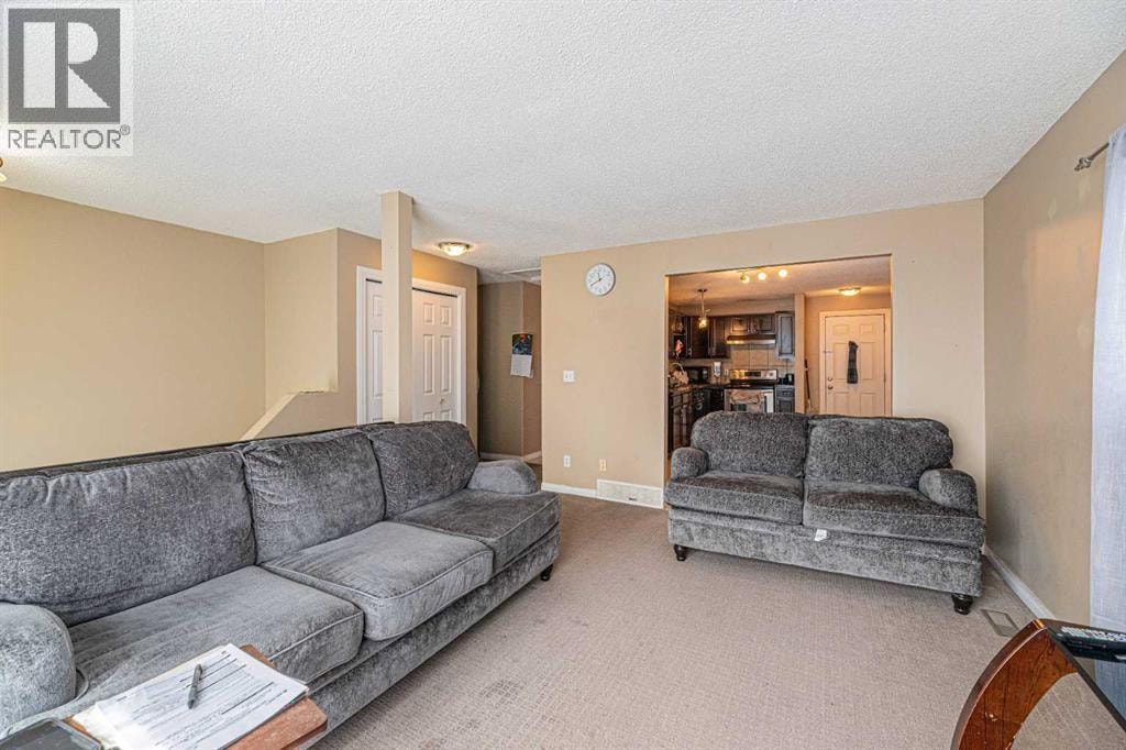 43 Abbercove Road SE — photo 9