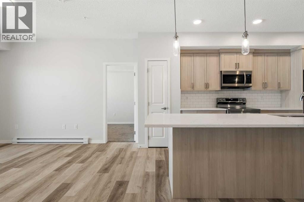 3403, 33 Carringham Gate NW — photo 13