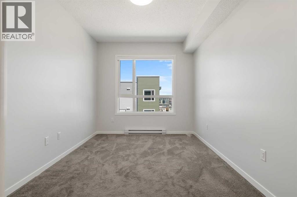 3403, 33 Carringham Gate NW — photo 16
