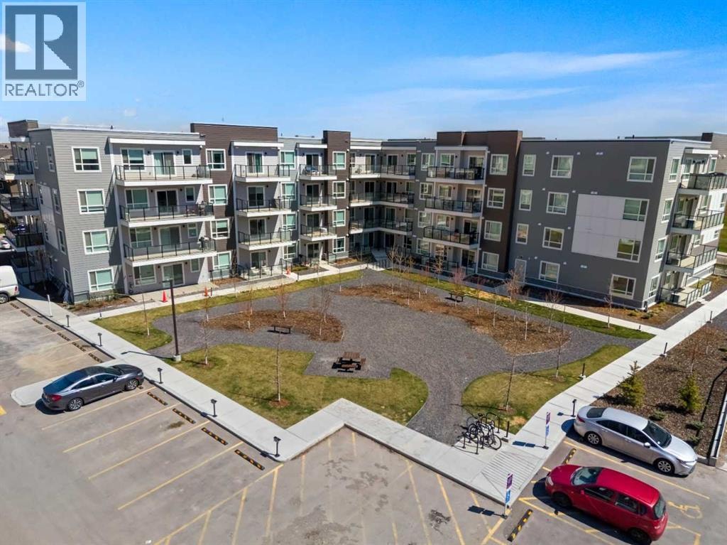 3403, 33 Carringham Gate NW — photo 36