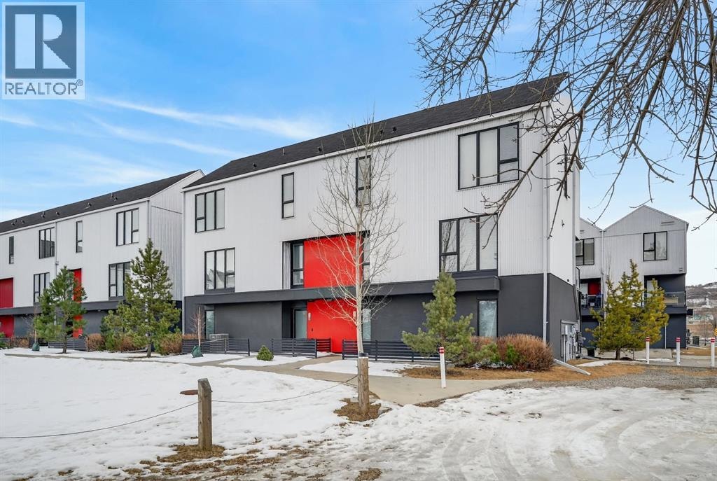 403 Bow Grove NW — photo 3