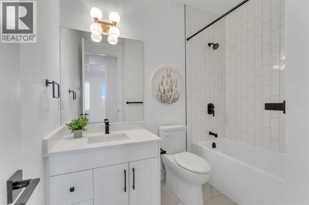 614 22 Avenue NE — photo 31