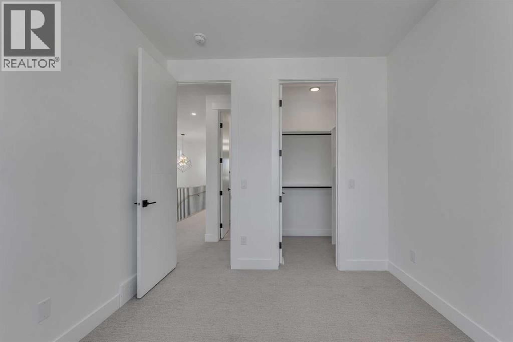 614 22 Avenue NE — photo 33
