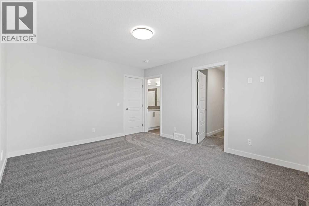 8 Topaz Place — photo 13