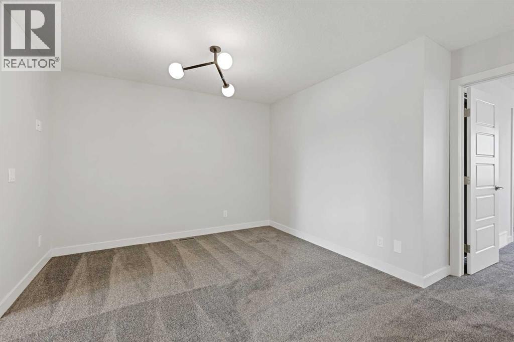 8 Topaz Place — photo 18
