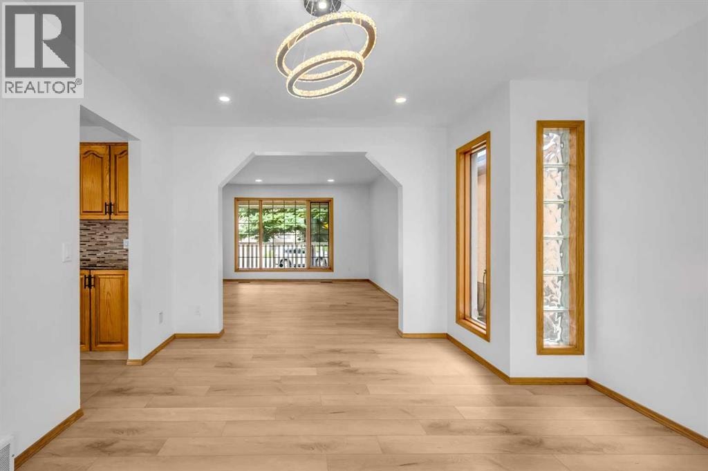 208 Coral Shores Bay NE — photo 13