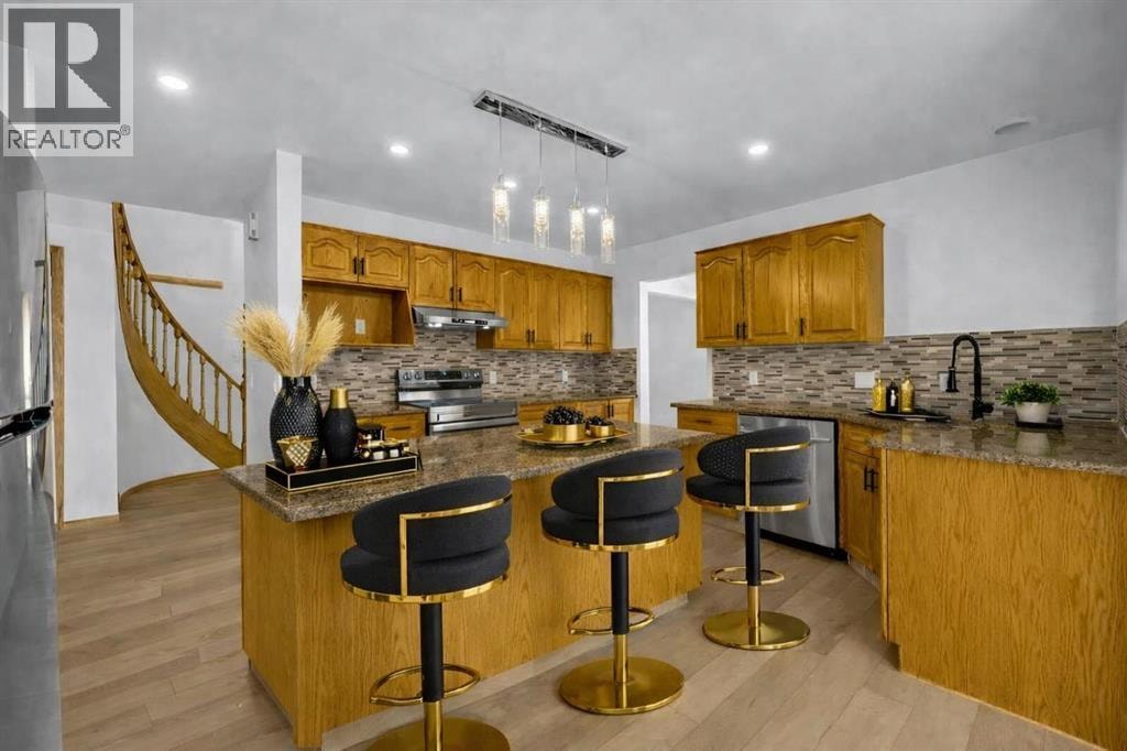 208 Coral Shores Bay NE — photo 14