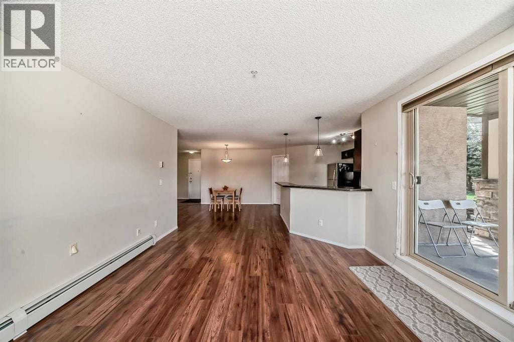 1125, 60 Panatella Street NW — photo 8