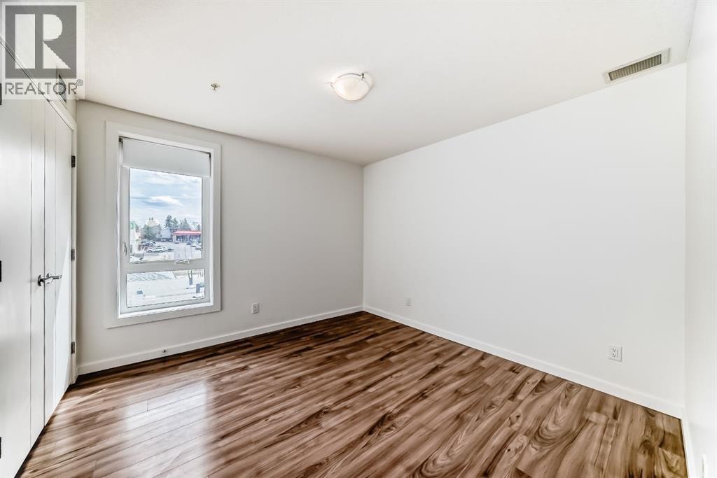 201, 1629 38 Street SW — photo 24