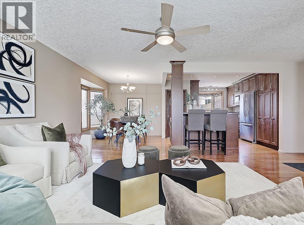 44 Granlea Place SW — photo 4