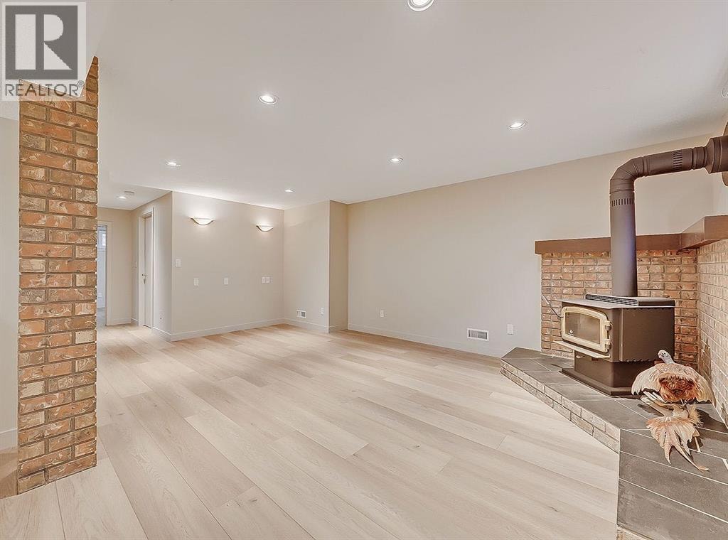 44 Granlea Place SW — photo 17