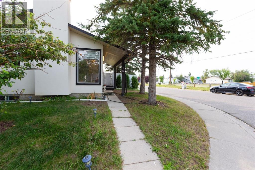 95 Castleridge Close NE — photo 4