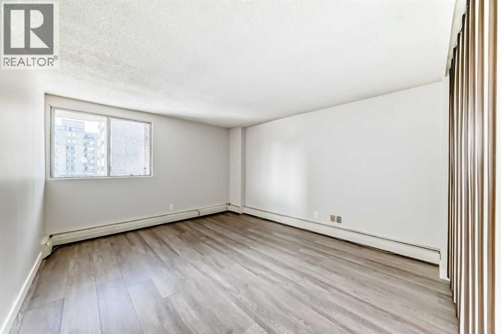 401, 340 14 Avenue SW — photo 25