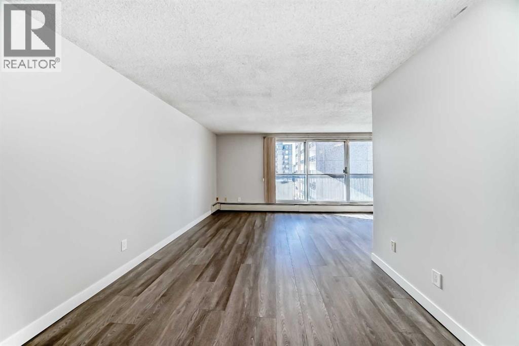 401, 340 14 Avenue SW — photo 23