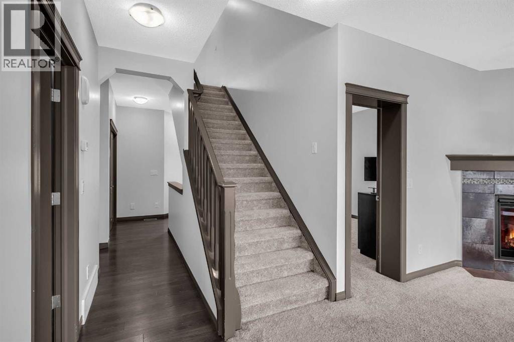 1121 Kingston Crescent SE — photo 9